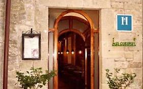 Hostal Las Coronas